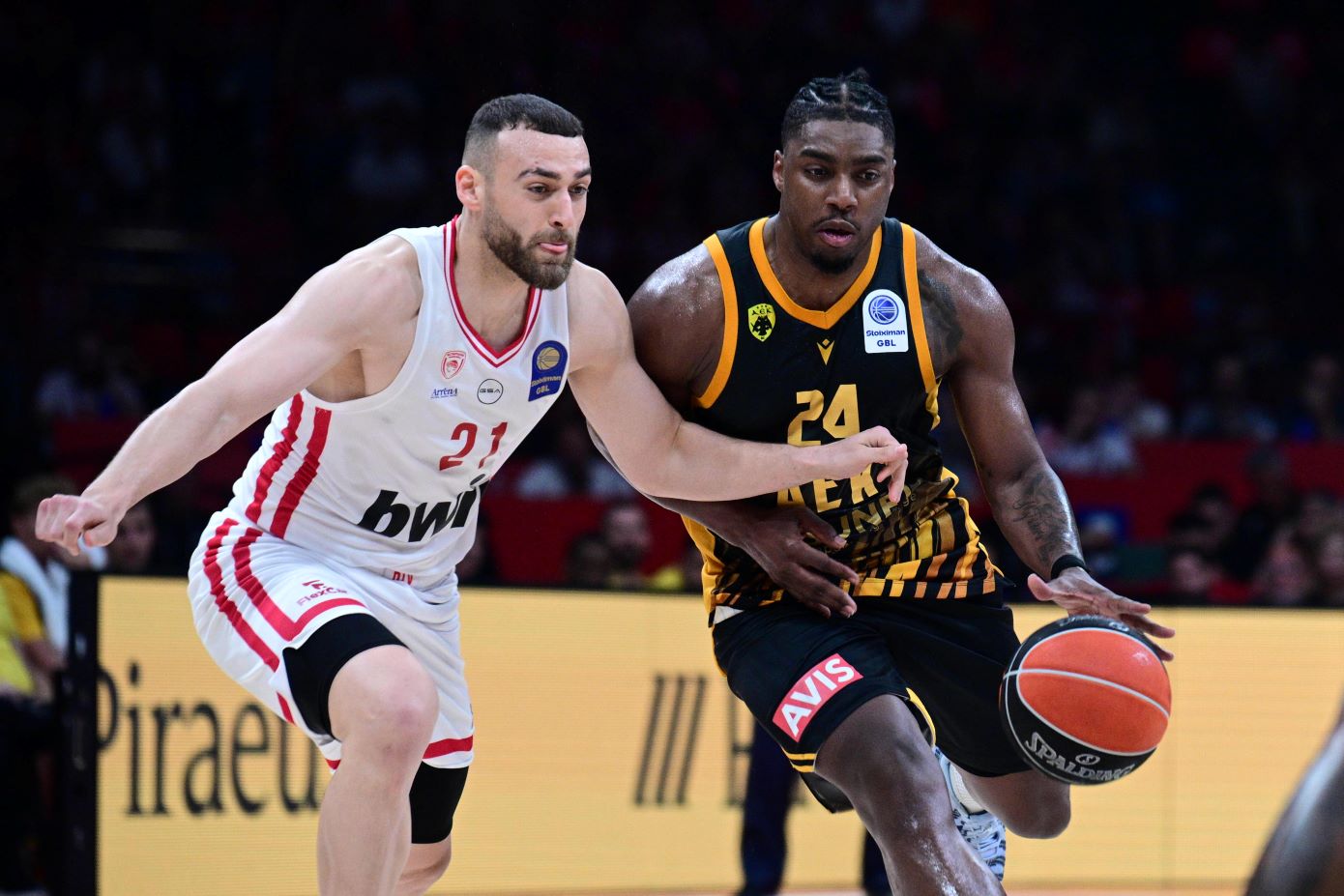 Basket League: Για την πρόκριση οι «αιώνιοι» για την ισοφάριση οι «δικέφαλοι»