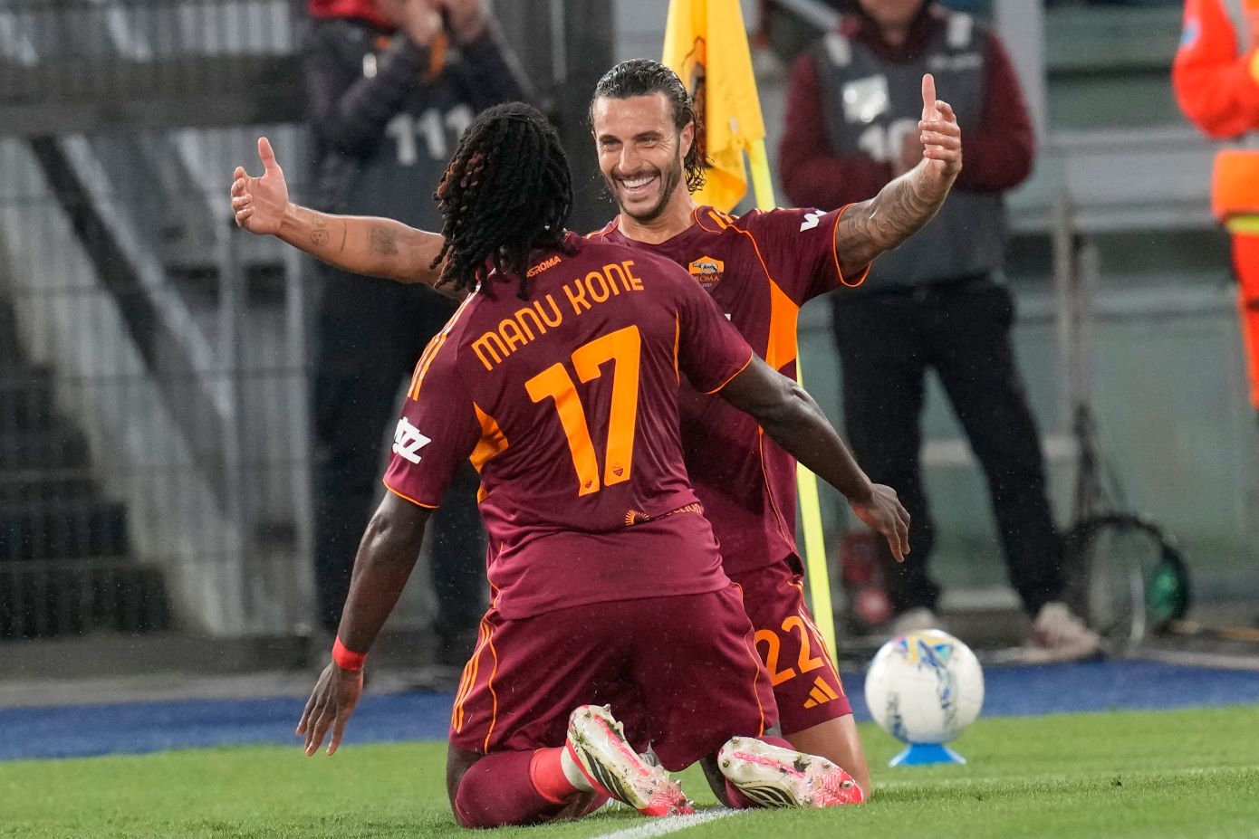 Serie A: Ζωντανή η Ρόμα για έξοδο στο Champions League, 4-0 την Φιορεντίνα