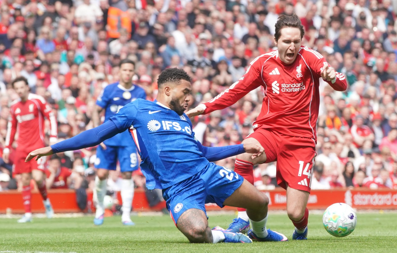 Premier League: Τα δοκάρια έδωσαν βαθμό στην Τσέλσι κόντρα στη Λίβερπουλ