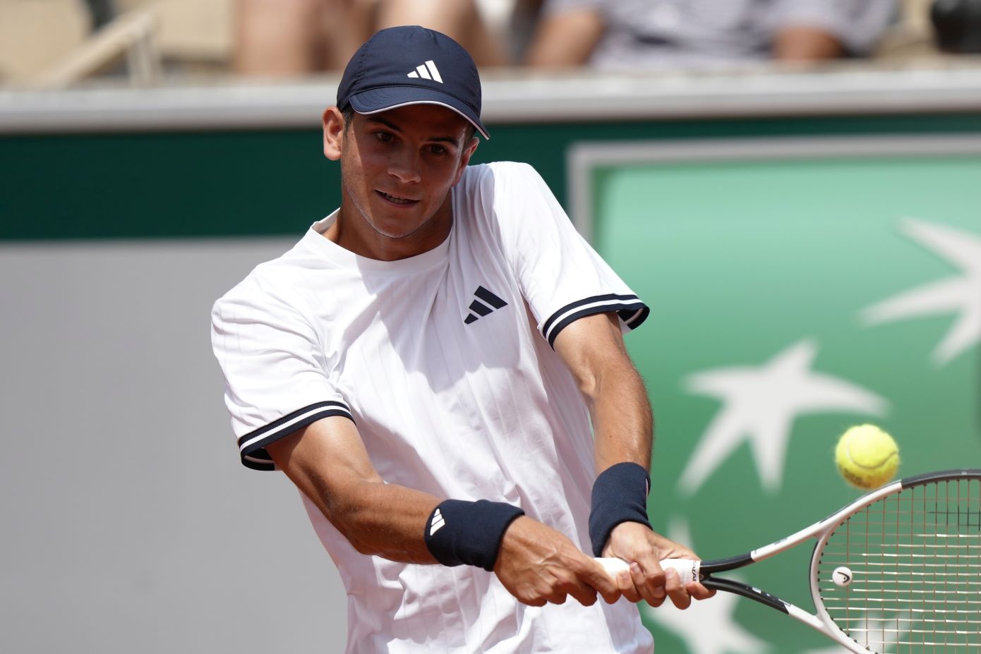 Roland Garros: Σφοδρές αντιδράσεις για την ενέργεια του Ραφαέλ Τζόνταρ να σπρώξει ένα κοριτσάκι