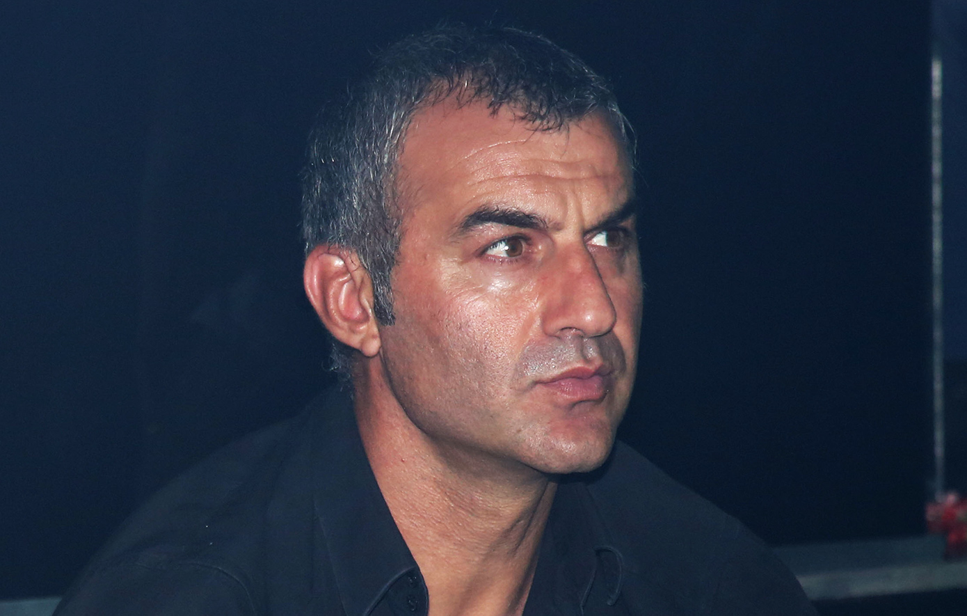 «Ο Δέλλας έφευγε με την τελευταία πτήση για Αθήνα και επέστρεφε το πρωί άυπνος για να δει λίγες ώρες την Γωγώ Μαστροκώστα»