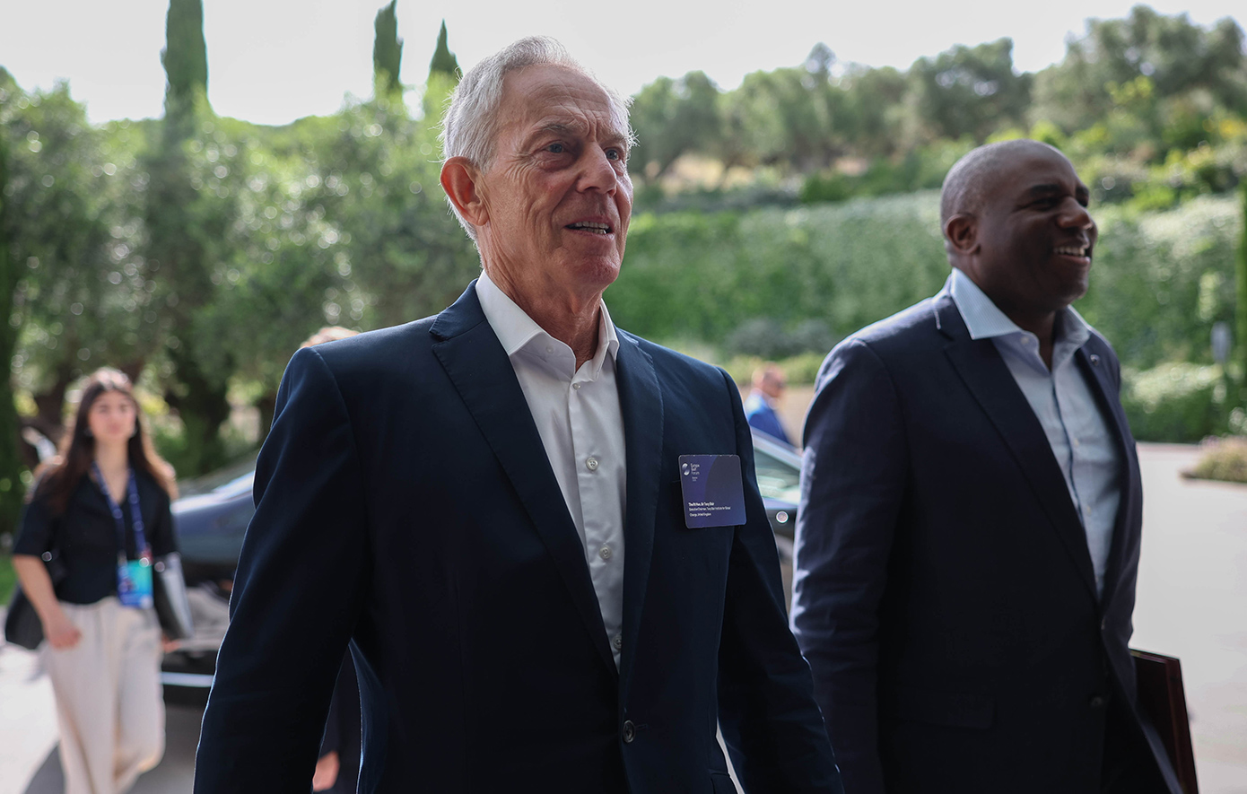 Αριστερά: Tony Blair Δεξιά: David Lammy Αριστερά: Tony Blair Δεξιά: David Lammy