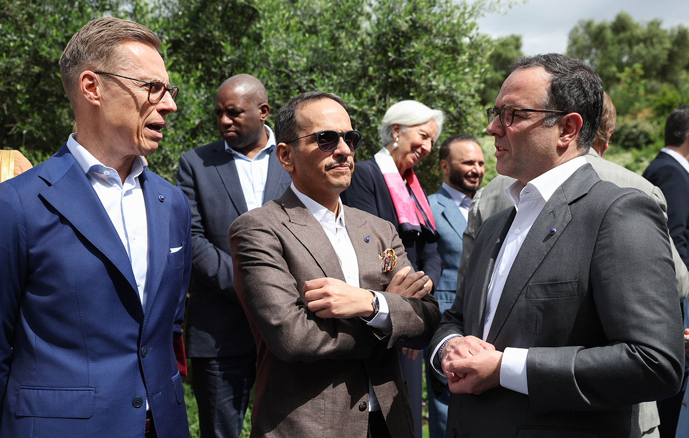 Αριστερά: Alexander Stubb Κέντρο: H.E. Sheikh Mohammed bin Abdulrahman bin Jassim Al Thani, Πρωθυπουργός του Κατάρ Δεξιά: Θοδωρής Κυριακού Αριστερά: Alexander Stubb Κέντρο: H.E. Sheikh Mohammed bin Abdulrahman bin Jassim Al Thani, Πρωθυπουργός του Κατάρ Δεξιά: Θοδωρής Κυριακού