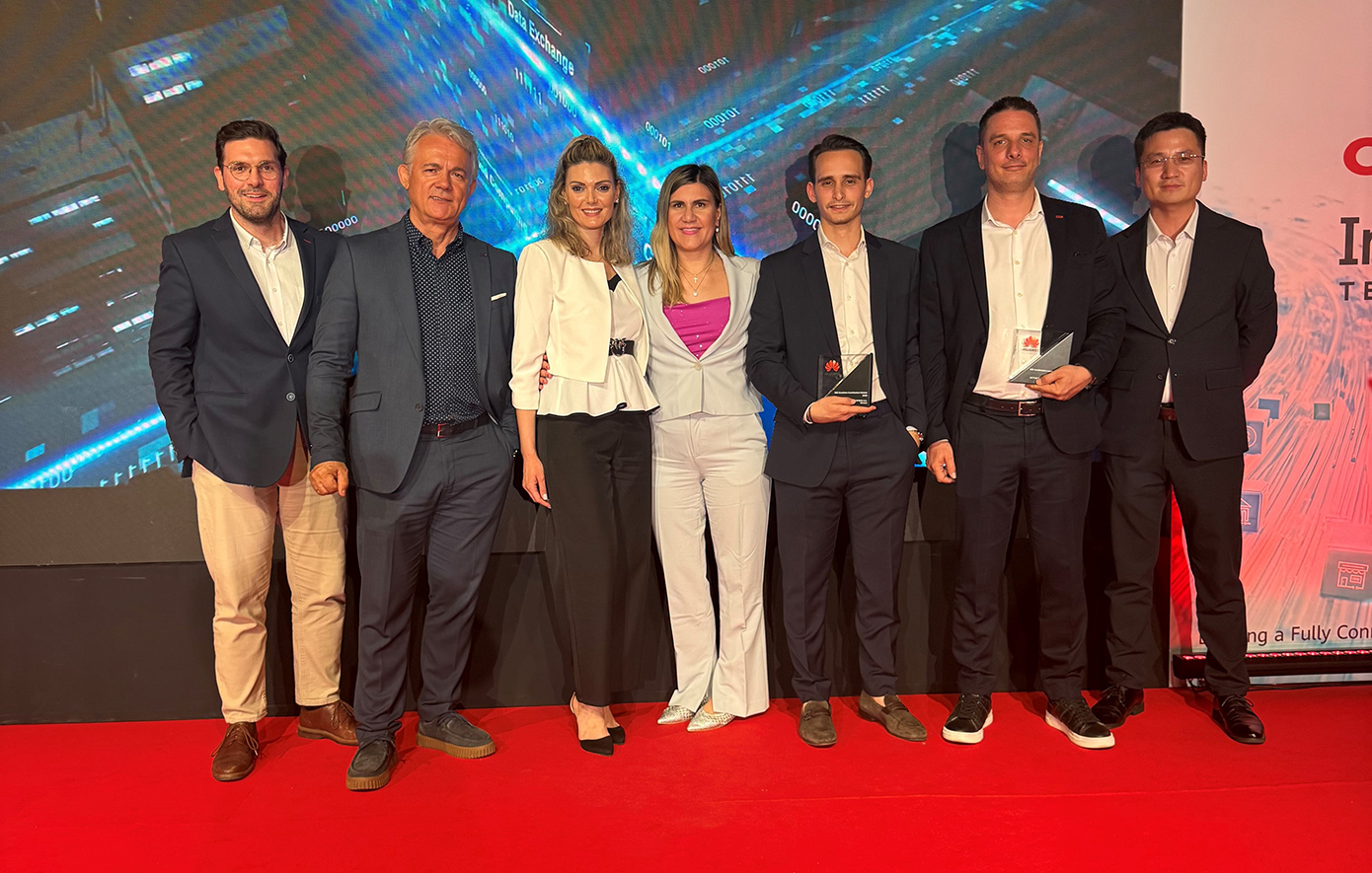 Διπλή βράβευση της Active από την Huawei