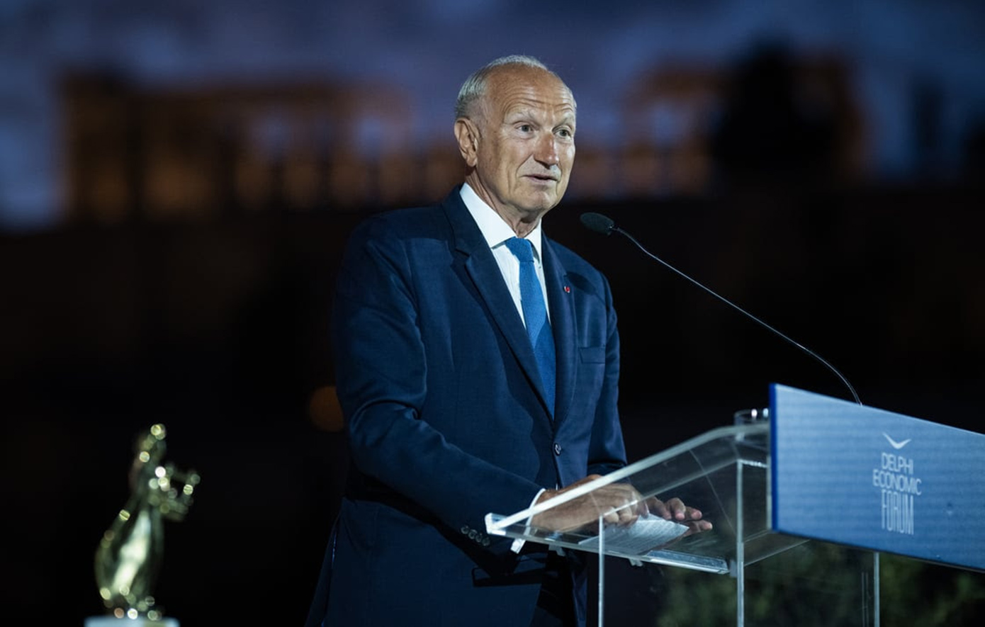 Jean-Paul Agon: «Στο βάθος της καρδιάς μου θα βρείτε την Ελλάδα» &#8211; Το πρώτο Apollo Award του Οικονομικού Φόρουμ των Δελφών