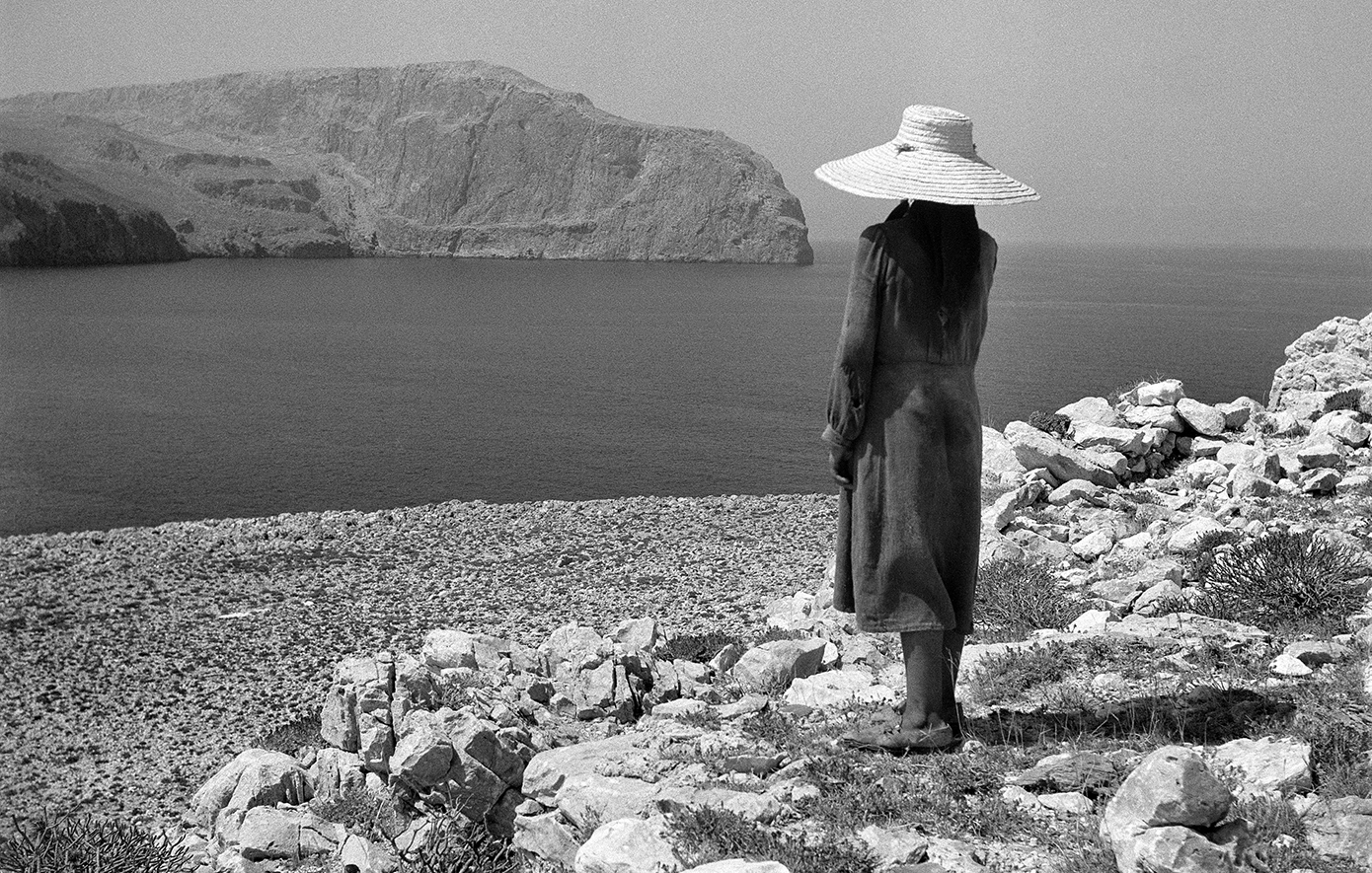 Αυτή η ξεχωριστή έκθεση στο ΓΑΚ είναι ένας επιπλέον καλός λόγος για να επισκεφθείς το καλοκαίρι την Ύδρα
