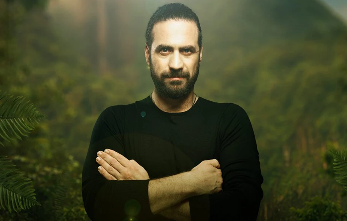 «Με χτύπησε με κλειδί, έκανα 10 ράμματα» &#8211; Σοκάρει ο 14χρονος Ρομά που κατήγγειλε τον Κώστα Παπαδόπουλο