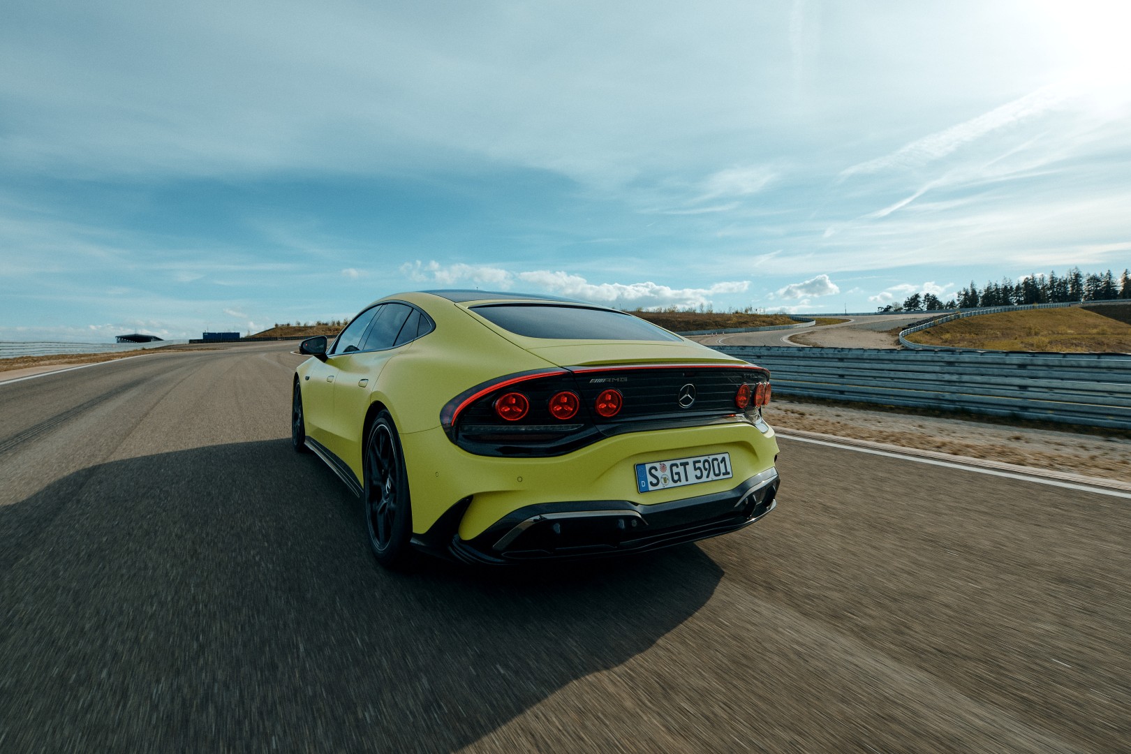 Η νέα Mercedes-AMG GT 4-Door Coupe έρχεται με 1.169 ίππους Η νέα Mercedes-AMG GT 4-Door Coupe έρχεται με 1.169 ίππους