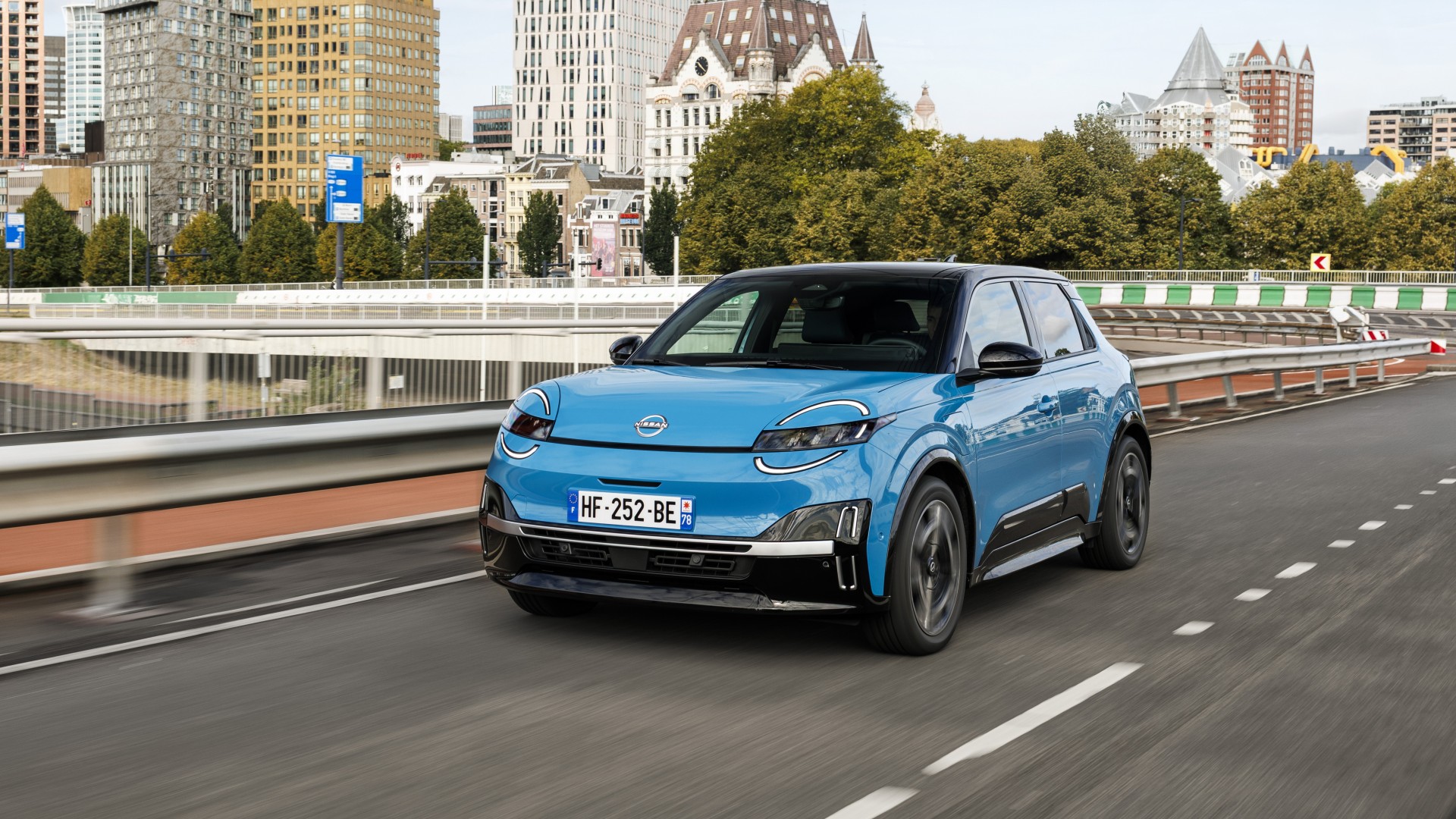 Το νέο Nissan Micra βάζει στην πρίζα τον ανταγωνισμό Το νέο Nissan Micra βάζει στην πρίζα τον ανταγωνισμό