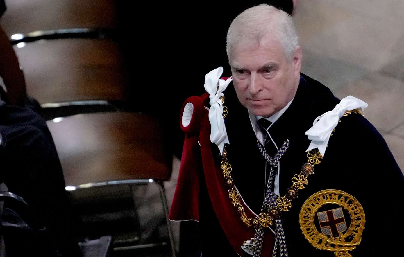 Άντριου: Ένοπλη επίθεση από κουκουλοφόρο στο Σάντρινγκαμ &#8211; Στιγμές τρόμου για τον έκπτωτο πρίγκιπα