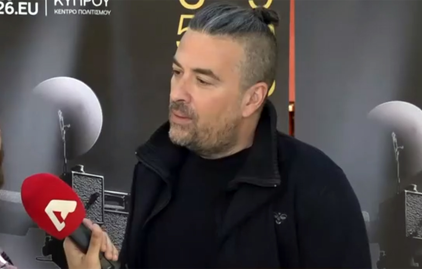 Γιάννης Αϊβάζης: «Το κεφάλαιο του γάμου δεν έχει κλείσει» &#8211; Ο ηθοποιός είναι σε σχέση με εντυπωσιακή μελαχρινή