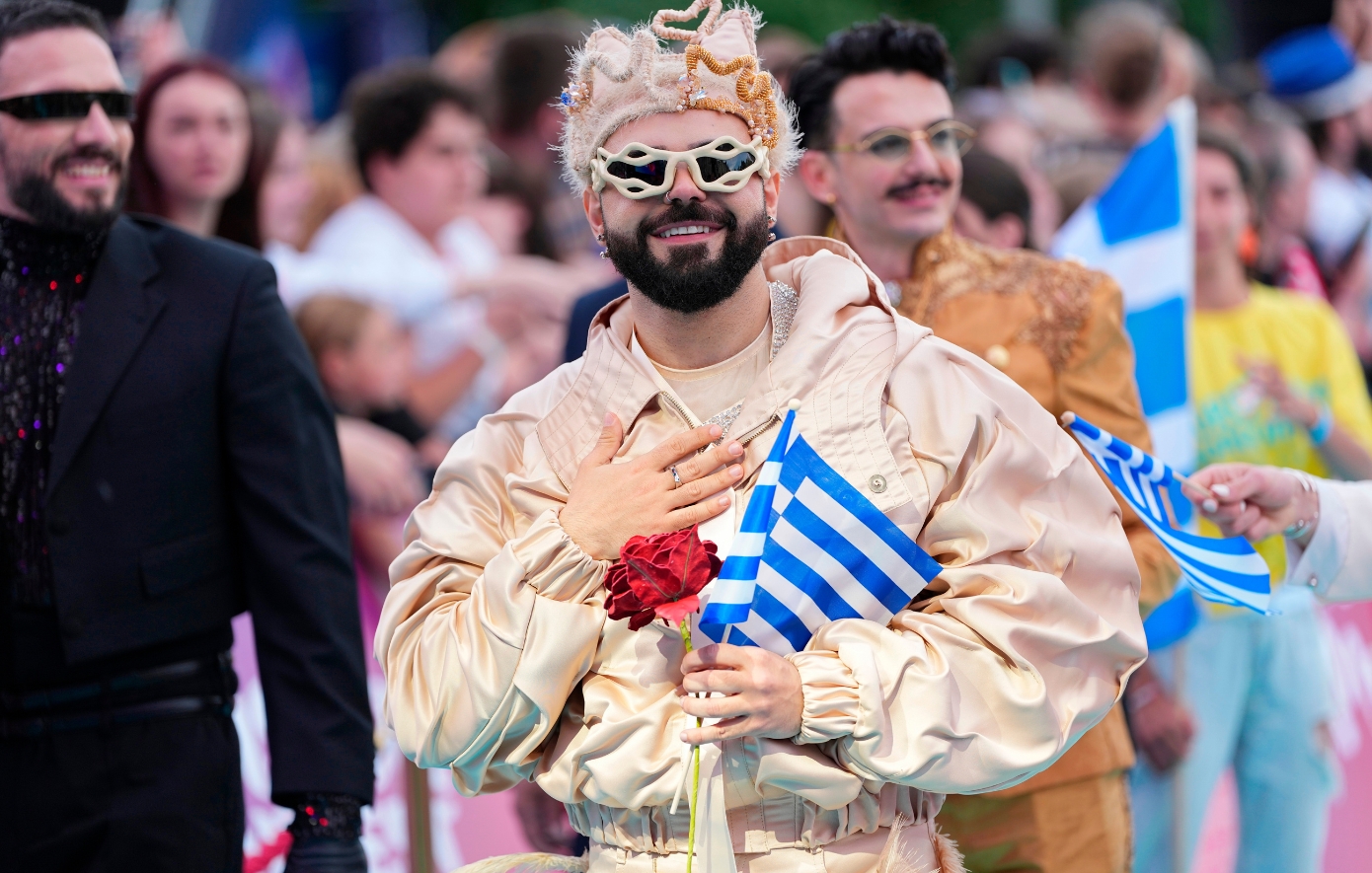 Akylas: H πρώτη του εμφάνιση στο τιρκουάζ χαλί της Eurovision &#8211; Δείτε το βίντεο