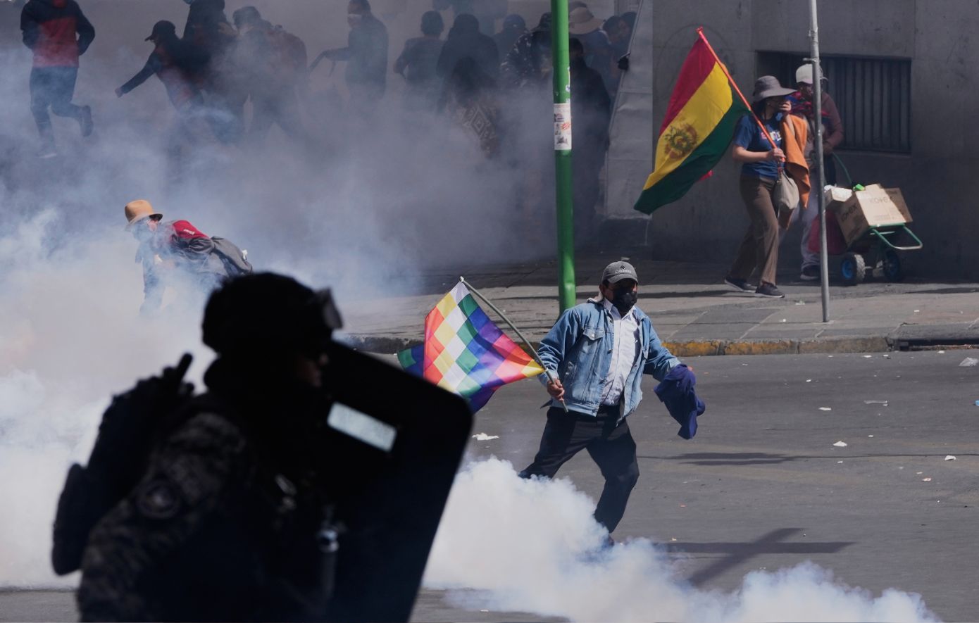 Διαδηλώσεις στη Βολιβία: Χιλιάδες εργαζόμενοι στους δρόμους ζητώντας την παραίτηση του προέδρου της χώρας