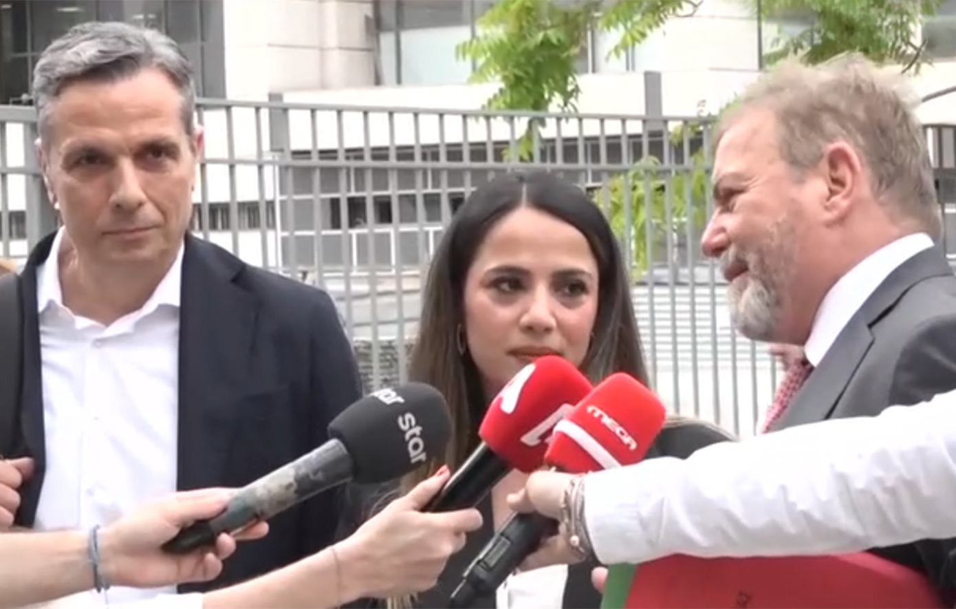 Ευλαμπία Ρέβη και Γιώργος Κουρδής στα δικαστήρια για την αγωγή κατά του ΣΚΑΪ &#8211; Δείτε το βίντεο