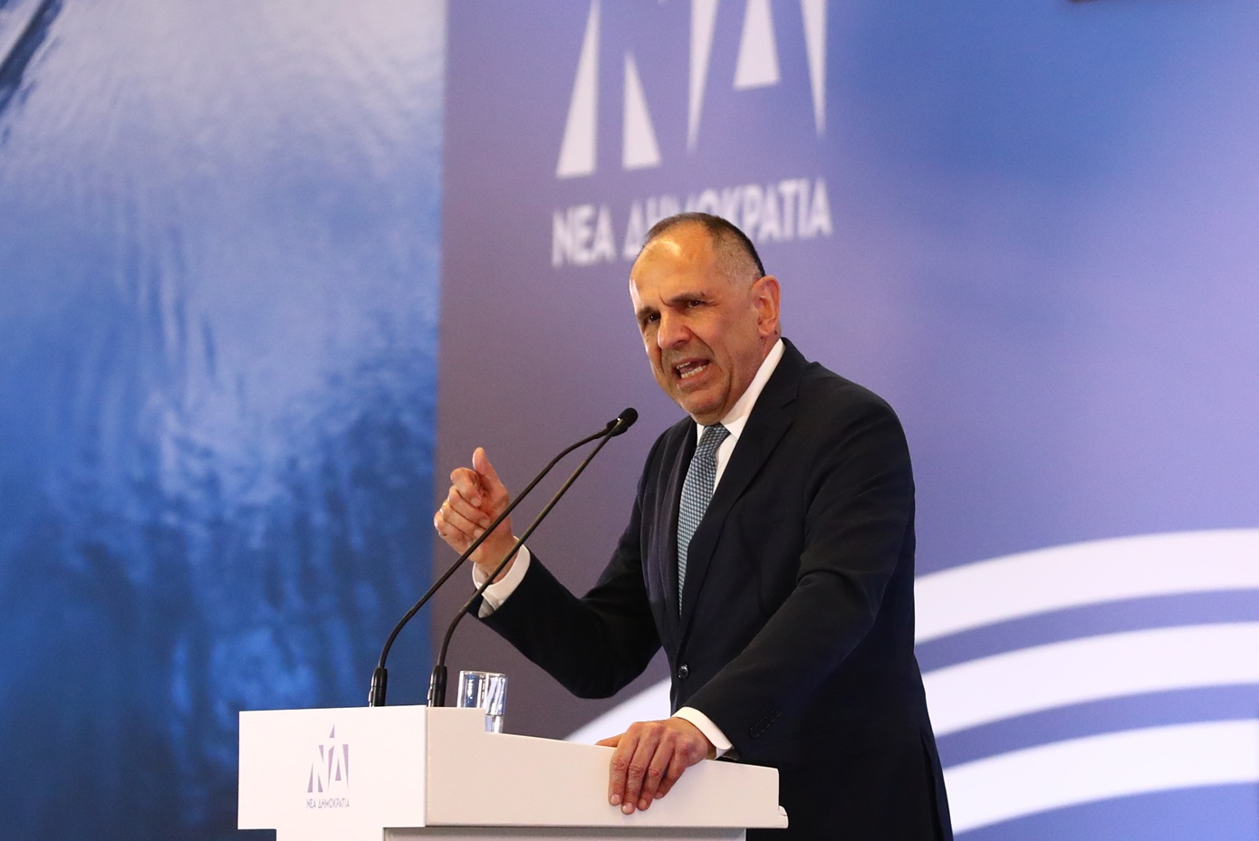 Γεραπετρίτης από το προσυνέδριο της ΝΔ: «Η Ελλάδα σήμερα είναι πολύ μεγαλύτερη, ισχυρότερη και σε θέση να εξυπηρετεί τα συμφέροντα όλων των Ελλήνων»