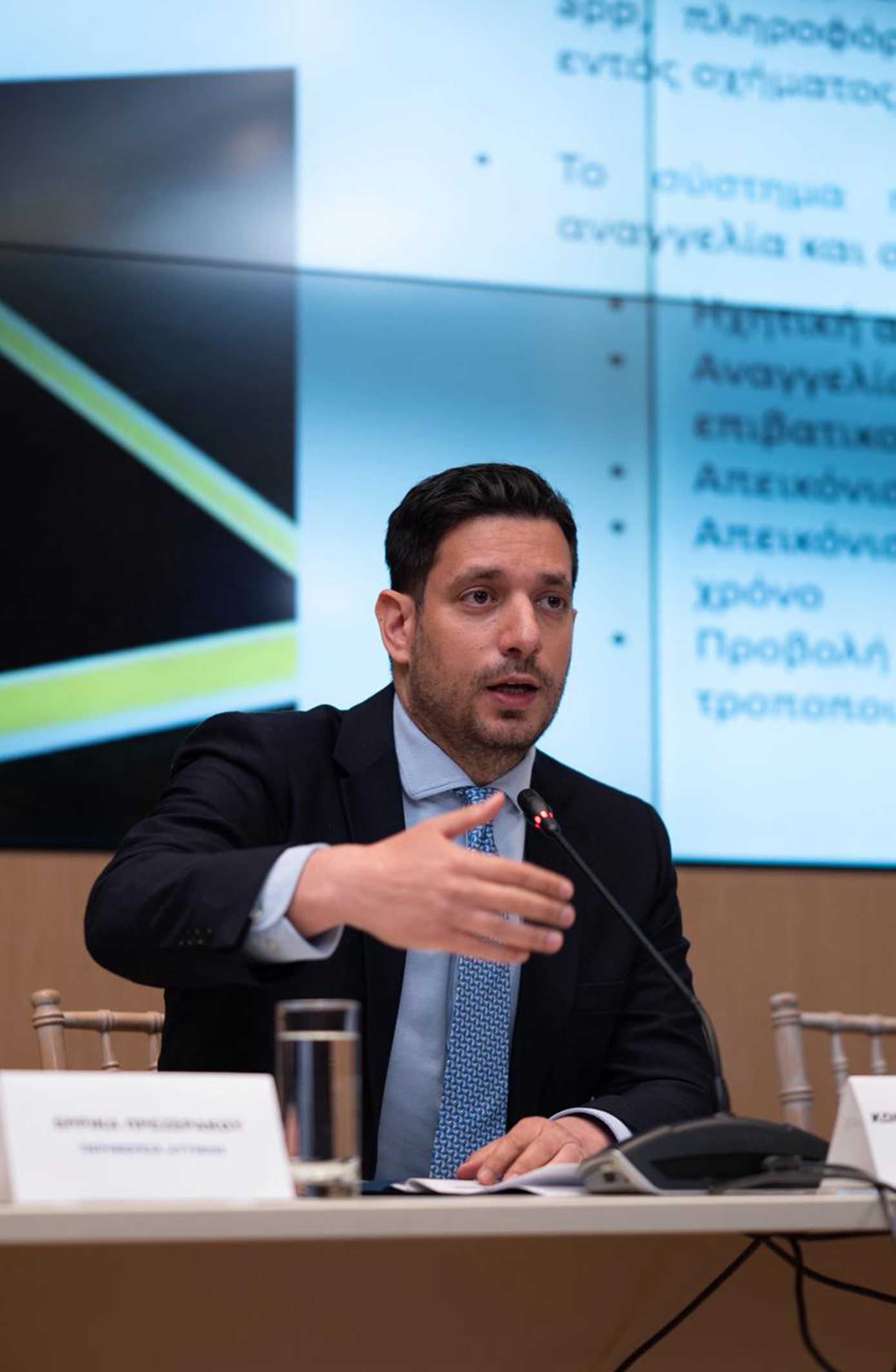 Κωνσταντίνος Κυρανάκης: 10 δράσεις για προσβάσιμες μεταφορές – Νέα λεωφορεία, νέοι συρμοί και υπηρεσίες για άτομα με αναπηρία