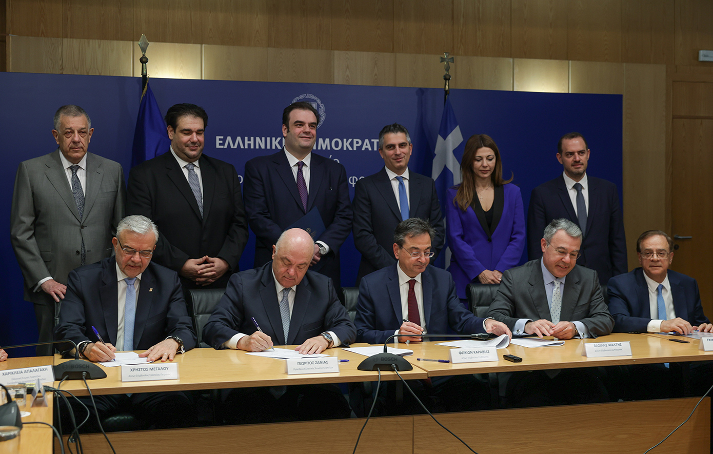 Νέα δωρεά 100 εκατ. ευρώ από τις τέσσερις συστημικές τράπεζες για την αναβάθμιση σχολικών υποδομών σε όλη τη χώρα