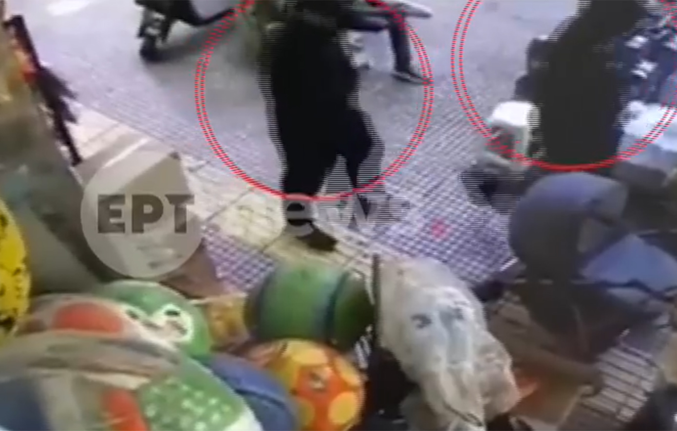 Βίντεο-ντοκουμέντο με τους άνδρες με τα μαύρα να φτάνουν στο κατάστημα που έπεσαν οι πυροβολισμοί στα Πατήσια &#8211; Γνωστός στις Αρχές ο ένας