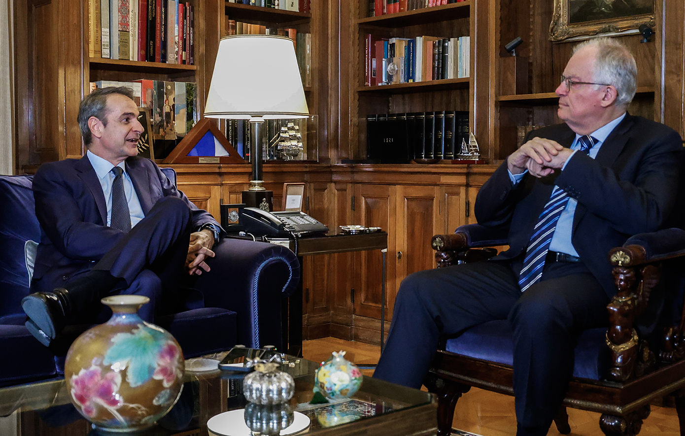 Μητσοτάκης σε Τασούλα: Η αναδιάταξη του πολιτικού σκηνικού δεν μας αφορά &#8211; Η προσήλωσή μας παραμένει στην υλοποίηση του κυβερνητικού προγράμματος