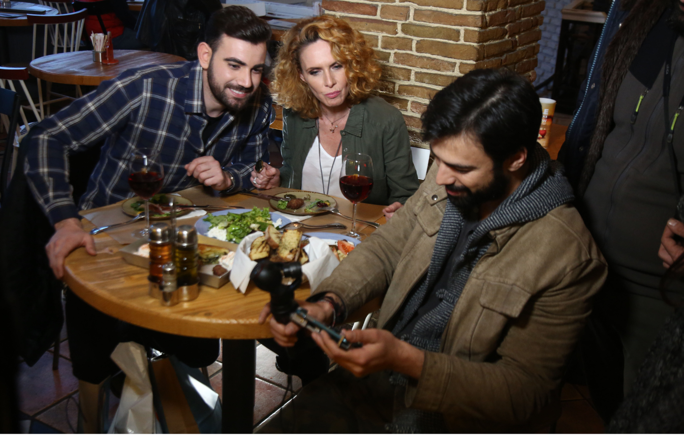 Ανδρέας Γεωργίου και Νίκος Πολυδερόπουλος μαζί με τα μωρά τους: Η φωτογραφία που «έριξε» το Instagram