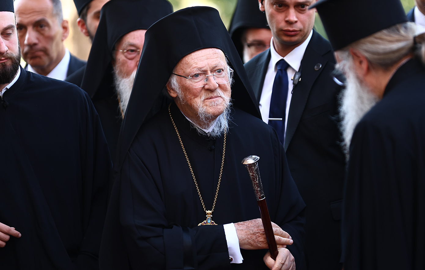 Ο Οικουμενικός Πατριάρχης Βαρθολομαίος στον Άγιο Νικόλαο Πτωχοκομείου &#8211; Mε συγκίνηση τελέστηκε η Πατριαρχική Θεία Λειτουργία