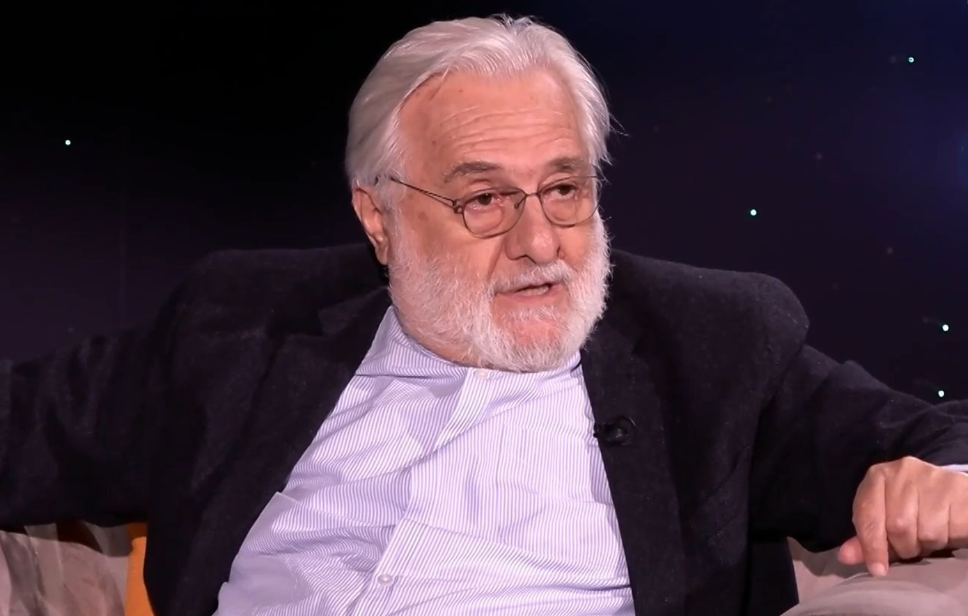 Σμαραγδής: Ταυτίζομαι πιο πολύ με τον Κολοκοτρώνη &#8211; Ήμουν αριστερός, παραβατικός και έκανα αλητείες