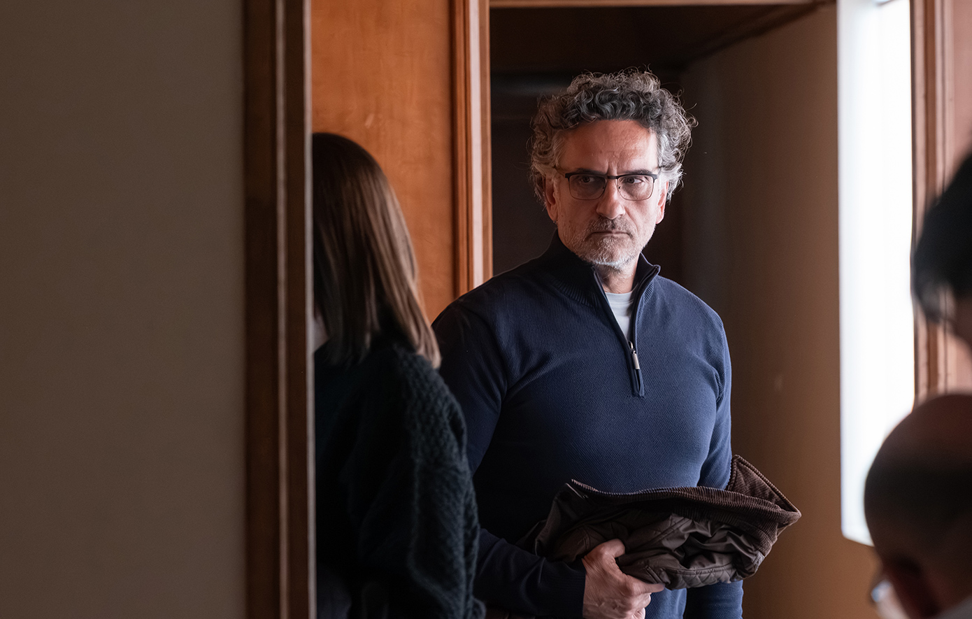 «Σύγκρουση»: Νέο backstage υλικό από τα γυρίσματα του νέου ερωτικού δικαστικού θρίλερ του MEGA