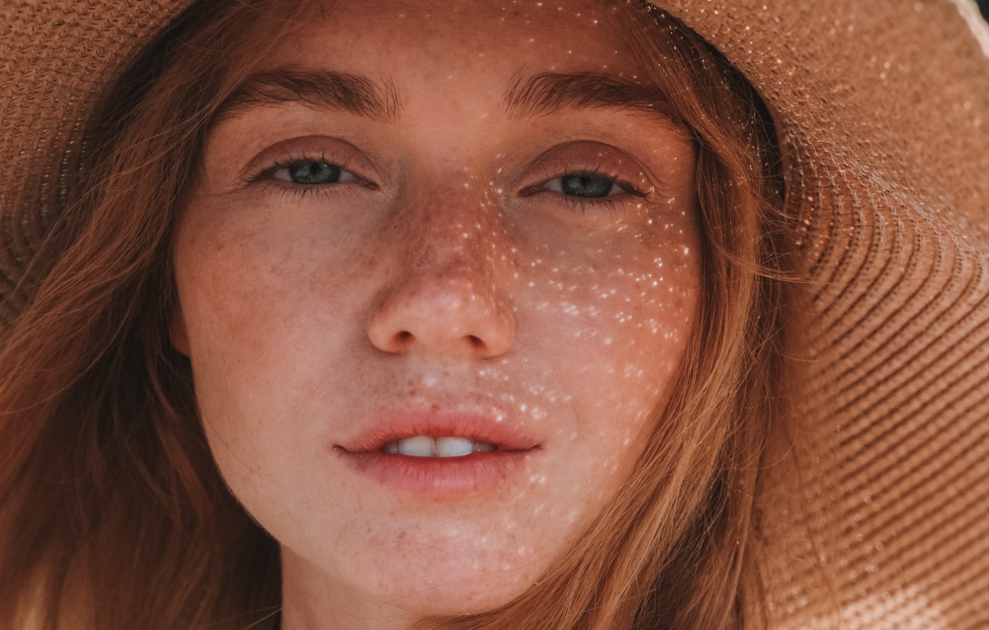 Δεν αρκεί μόνο το SPF: Το νέο beauty μυστικό για νεανική επιδερμίδα όλο το καλοκαίρι
