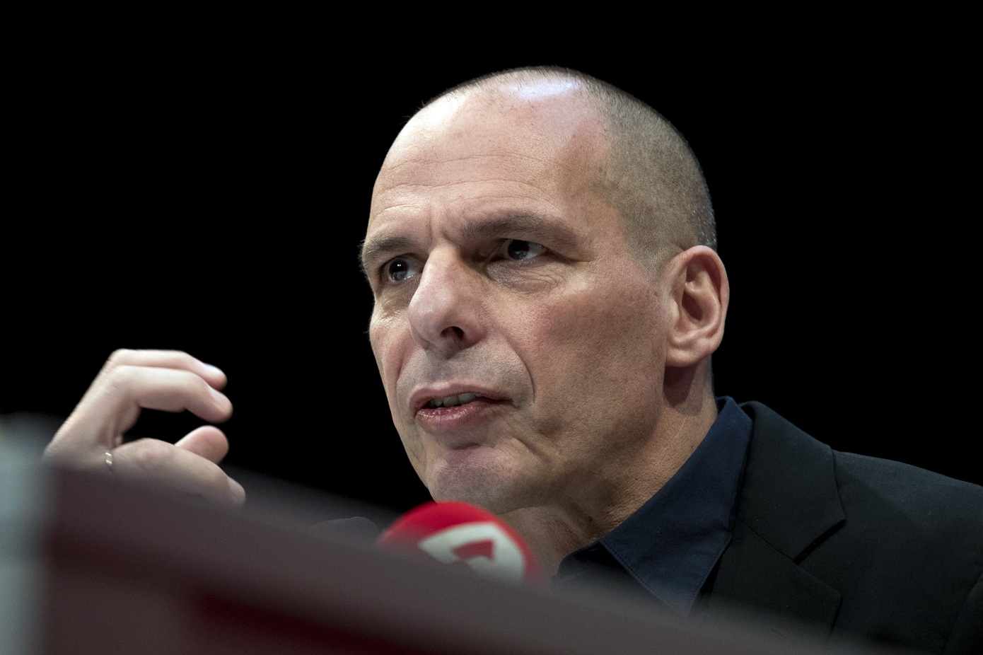 Ο Βαρουφάκης αποκάλυψε συνάντηση με τον Γερμανό πρέσβη πριν γίνει κυβέρνηση ο ΣΥΡΙΖΑ &#8211; «Ήταν &#8220;σκυλί του πολέμου&#8221;»