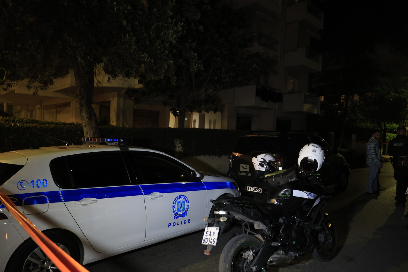 Ερωτήματα για την τραγωδία στον Χολαργό &#8211; Ο πυροβολισμός της γυναίκας, η αυτοκτονία του άνδρα και το θέαμα που αντίκρισαν οι αστυνομικοί