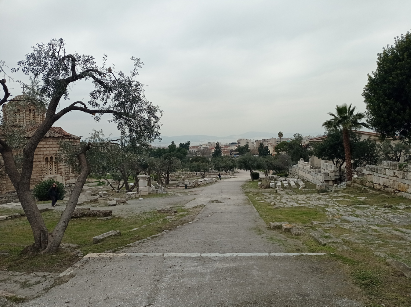 Αποκαθίσταται ο νοτιοανατολικός ναός στην Αρχαία Αγορά των Αθηνών &#8211; Αναστηλώνονται κίονες και αποκαθίσταται η κάτοψη
