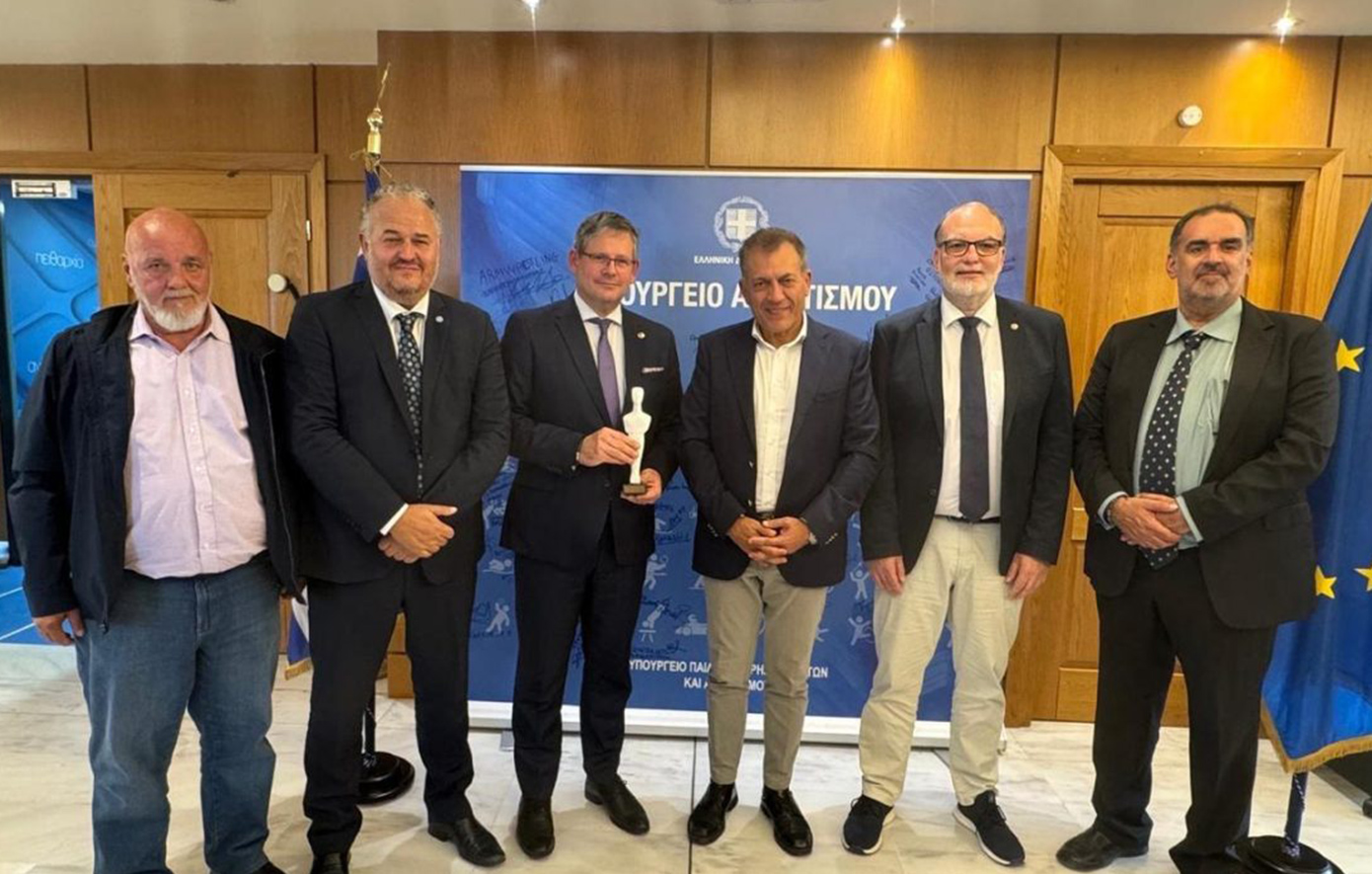 Ποια μέλη θα απαρτίζουν την Οργανωτική Επιτροπή Διοργάνωσης των 26ων Θερινών Ολυμπιακών Αγώνων Κωφών που θα γίνουν στην Αθήνα