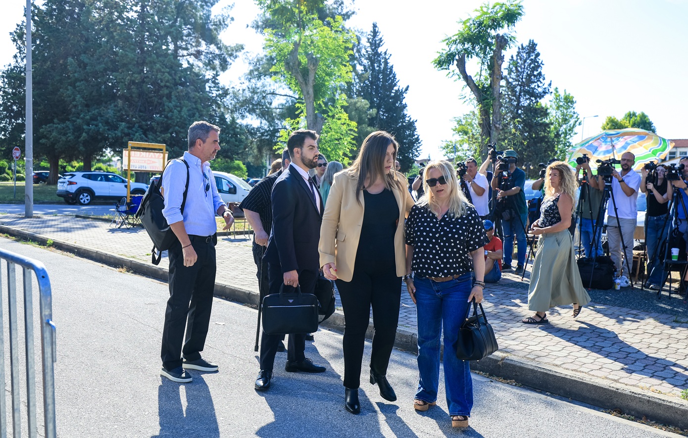 Τέμπη: Η εισαγγελική πρόταση που φέρνει ανατροπές στη δίκη – Ένταση στην αίθουσα με συγγενείς θυμάτων