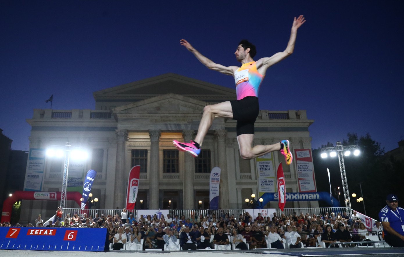 Τεντόγλου: Νικητής στο Piraeus Long Jump σπάζοντας δύο φορές το ρεκόρ αγώνα