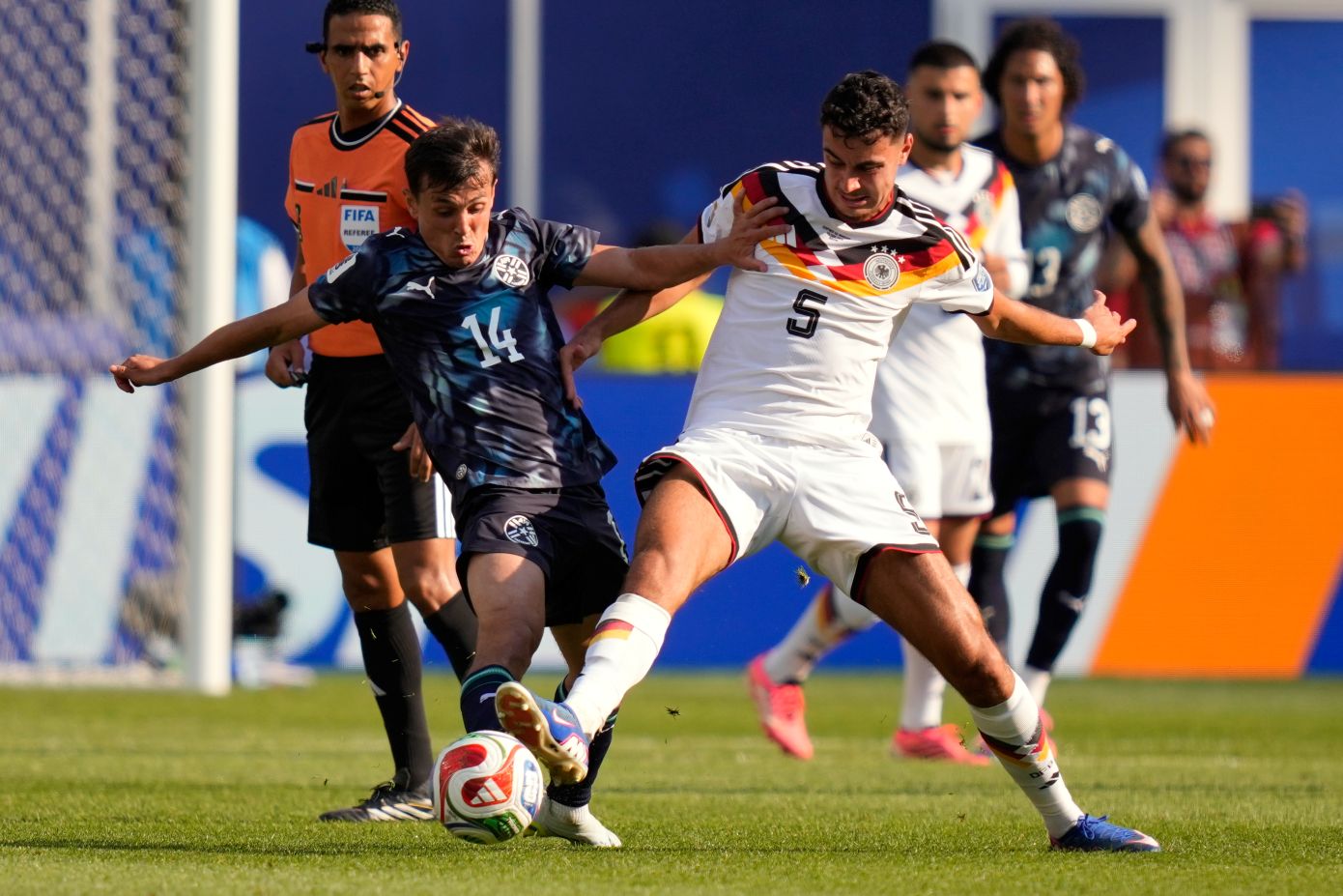 Γερμανία-Παραγουάη 1-1: Πήρε το προβάδισμα η Παραγουάη στο 42&#8242; με τον Ενσίσο, ισοφάρισε η Γερμανία με τον Χάρβετς