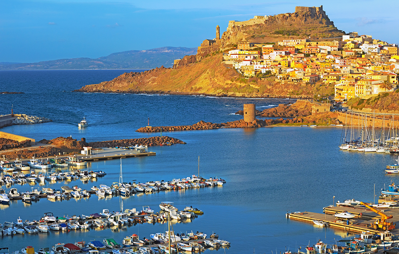 Castelsardo: Το μεσαιωνικό «μπαλκόνι» της Σαρδηνίας πάνω από τη θάλασσα