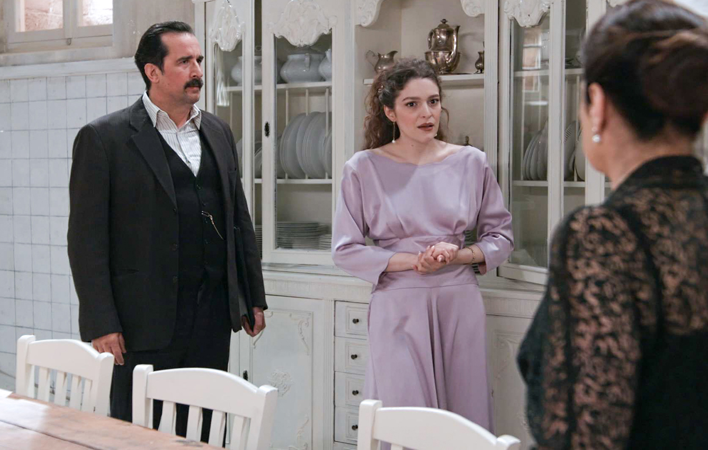«Grand Hotel»: Η Αλίκη, έξαλλη με τον Ιορδάνη, ενημερώνει τους πάντες ότι ο γάμος του με τη Φρίντα ακυρώνεται