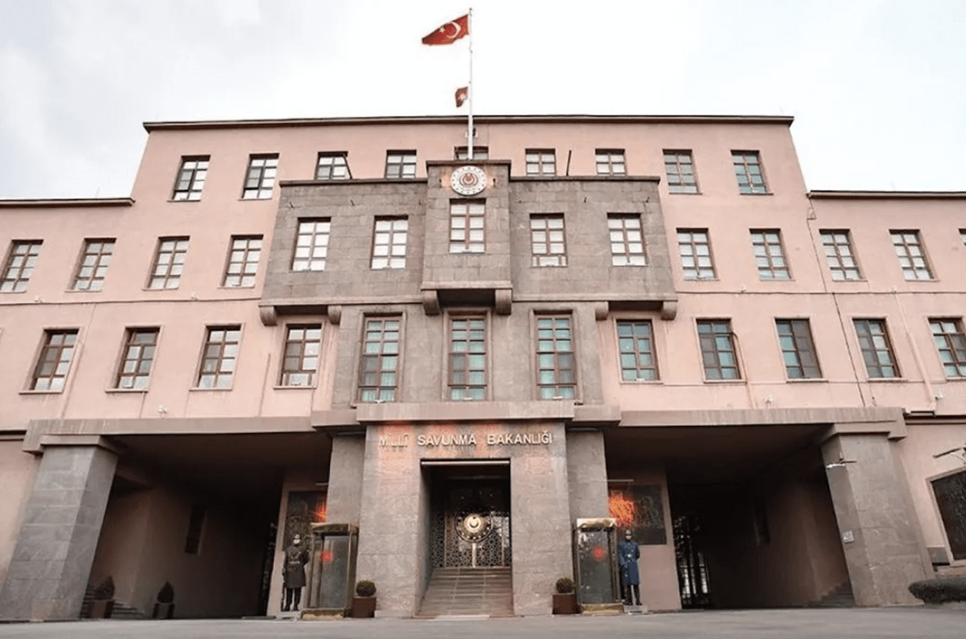 Τουρκικό ΥΠΑΜ κατά Ελλάδας και Κύπρου: «Παρακολουθούμε στενά τους εξοπλισμούς»