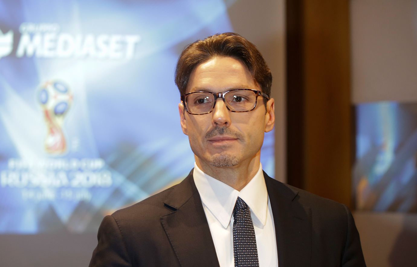 Είχε άγιο ο γιος του Σίλβιο Μπερλουσκόνι: Μετά από σοβαρό τροχαίο στο Μιλάνο, συνεχίζει κανονικά το πρόγραμμά του