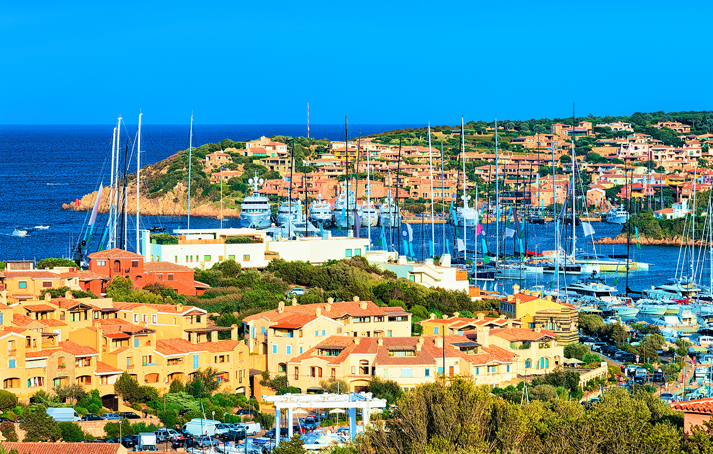 Porto Cervo: Από σχεδιαστικό πείραμα των ’60s σε εμβληματικό θέρετρο της Μεσογείου