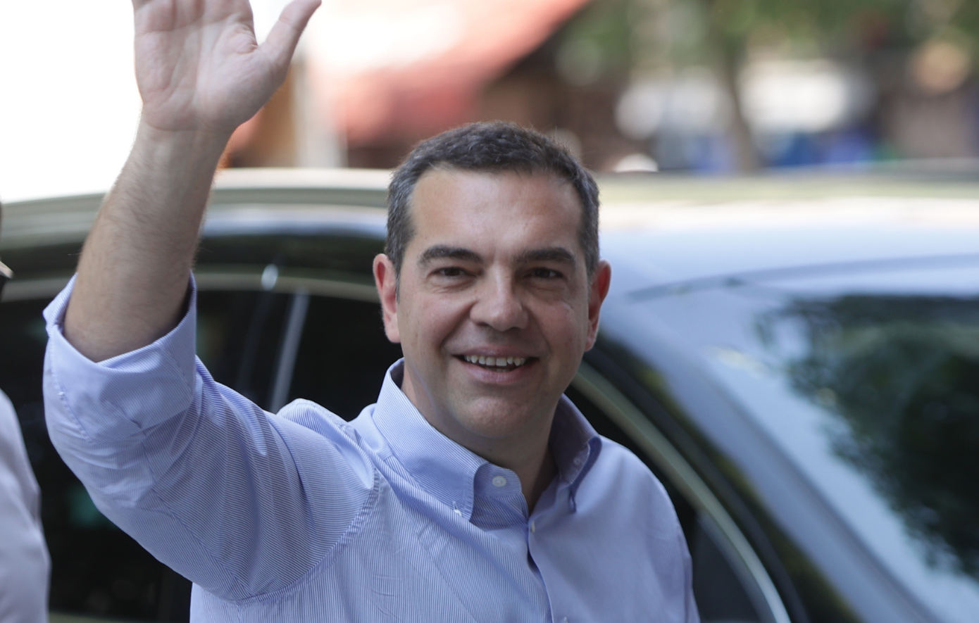 ΕΛΑΣ: Ο Τσίπρας παρουσίασε «σκιώδη κυβέρνηση» &#8211; Τα ονόματα, οι αρμοδιότητες και οι έξι πυλώνες