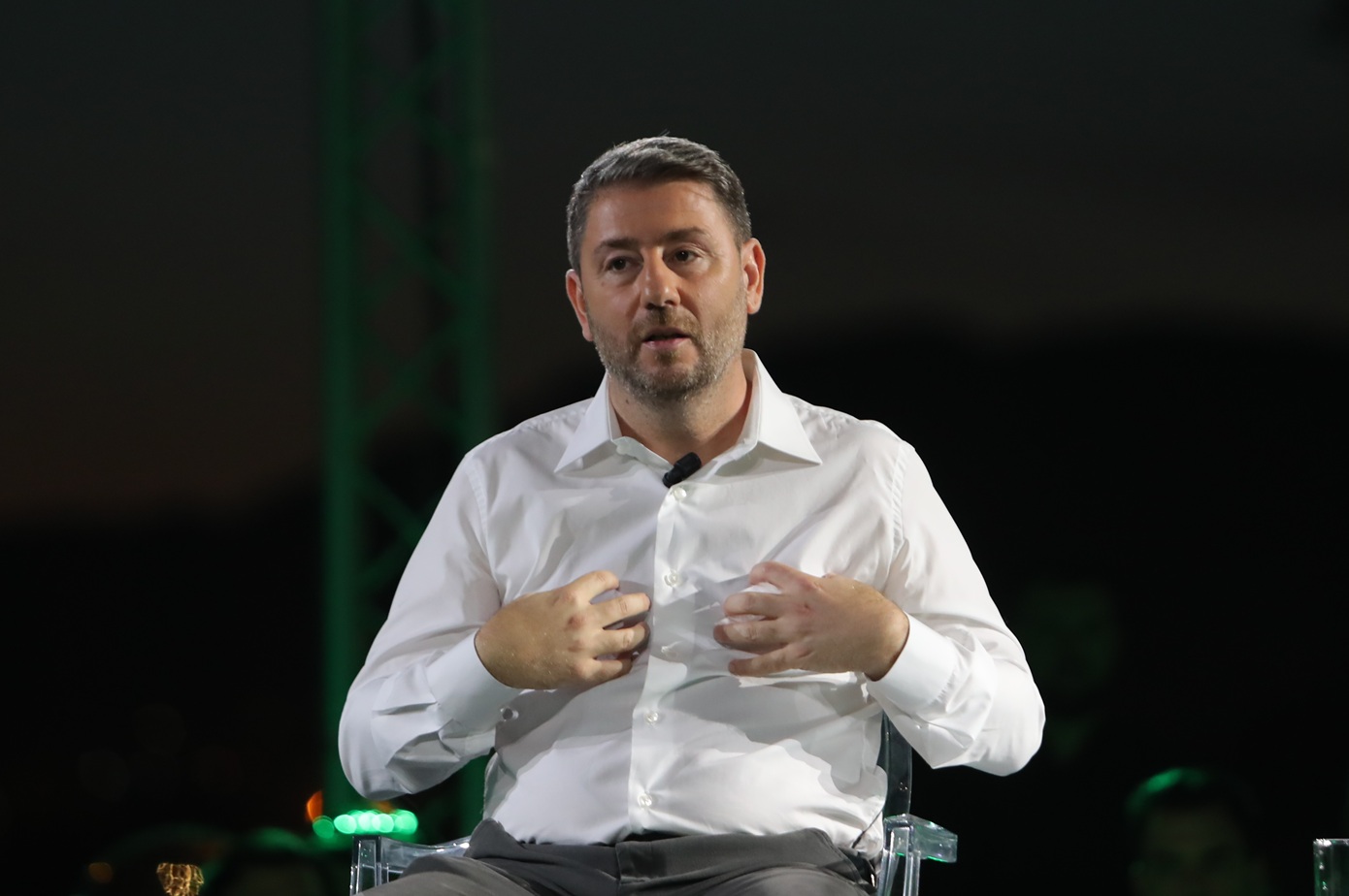 Νίκος Ανδρουλάκης: «To ΠΑΣΟΚ προτείνει δωρεάν πρόσβαση στα ΜΜΜ για όλους τους νέους έως 24 ετών»