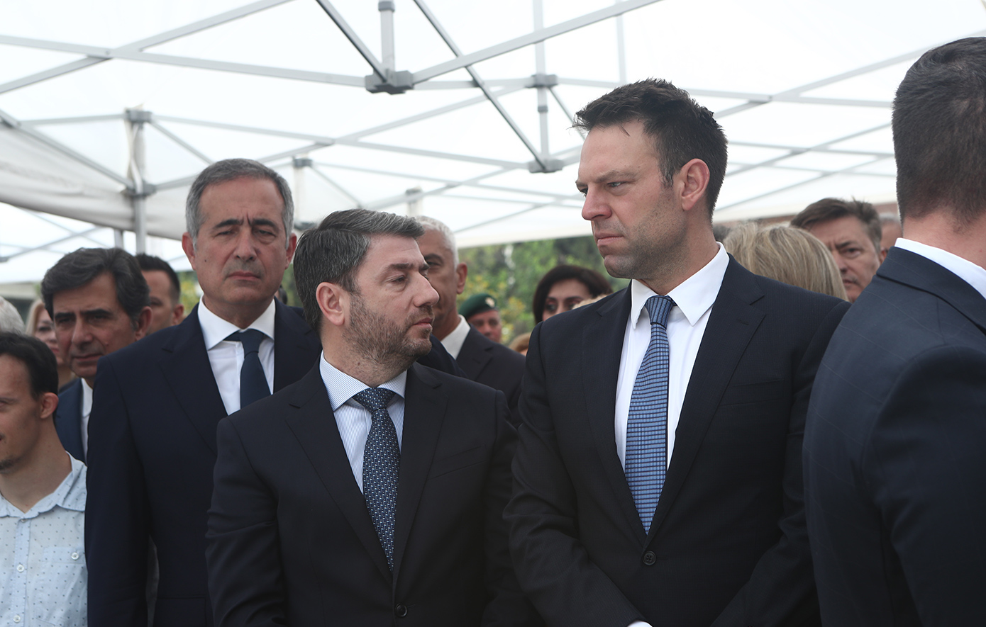 Το κόμμα του Κασσελάκη διαψεύδει τα περί προσχώρησής του στο ΠΑΣΟΚ