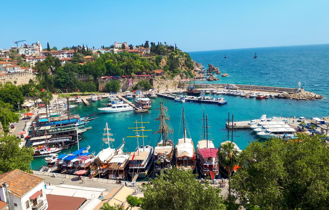 Μυστήριο στην Αττάλεια με τρεις θανάτους τουριστών – Νεκρός και 70χρονος Έλληνας σε δωμάτιο ξενοδοχείου