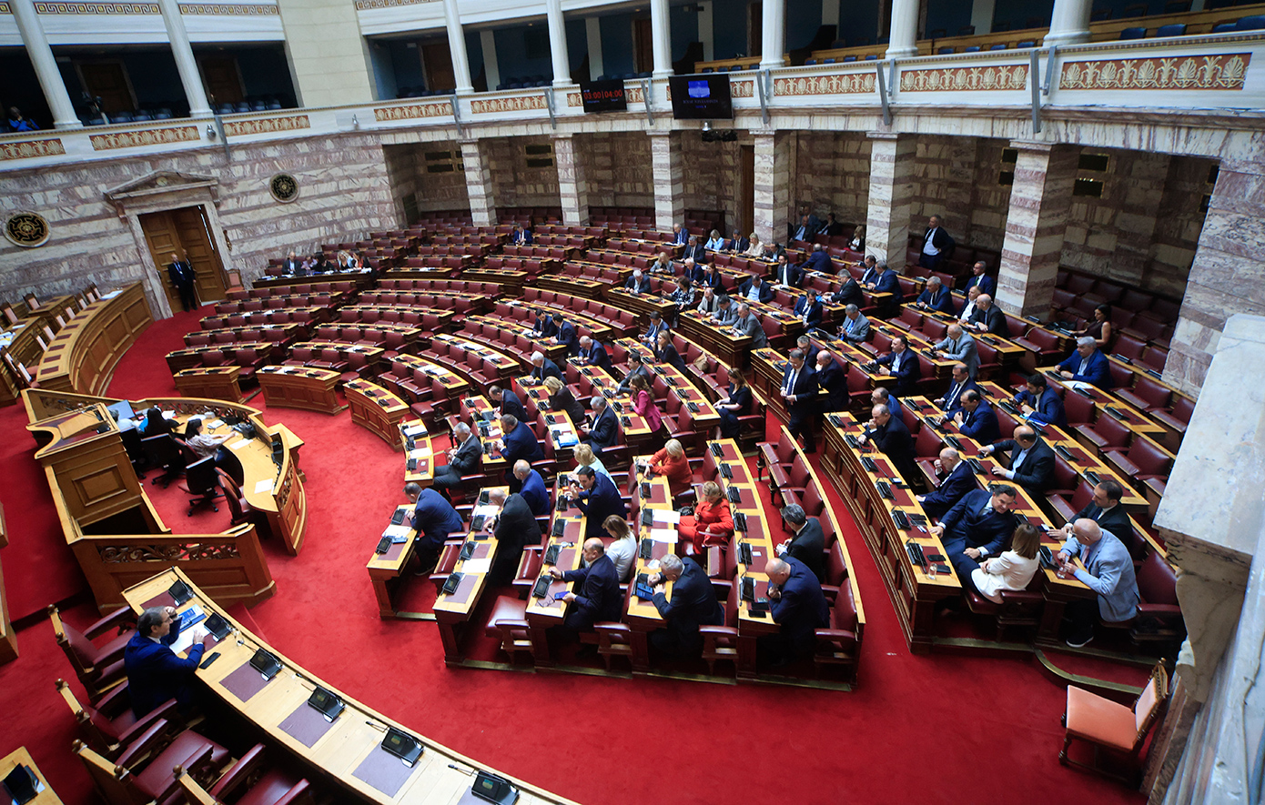 Συνταγματική Αναθεώρηση με το βλέμμα στο 2030 και «καρφιά» για μια αντιπολίτευση σε κρίση