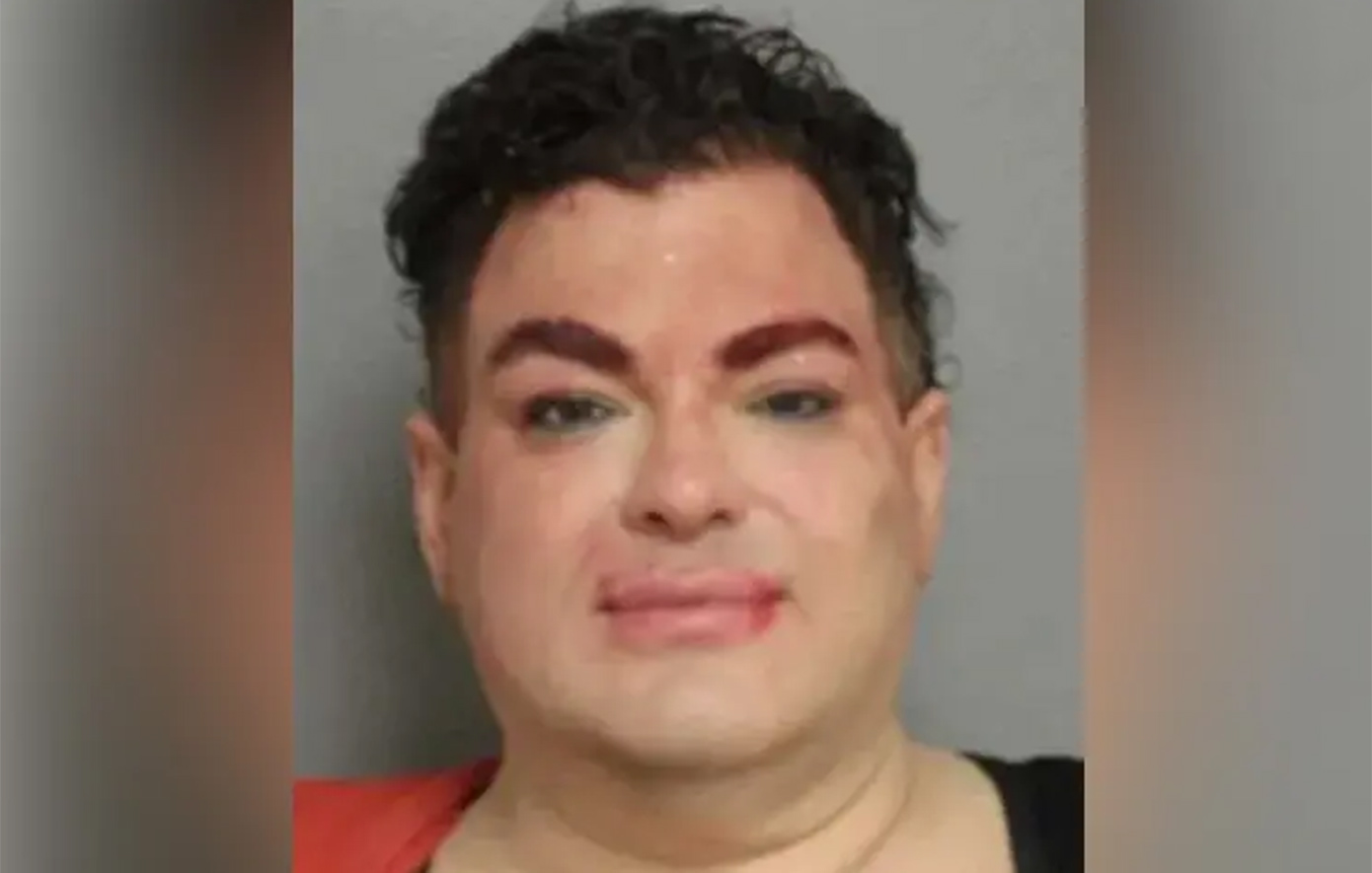 Βίντεο με κακοποίηση βρεφών είχε ο πρώτος drag artist «που εξελέγη σε επίσημη θέση στις ΗΠΑ»