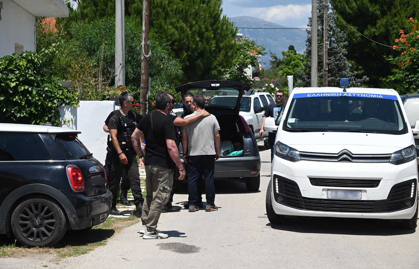 Τα πρώτα λόγια του Ιταλού για το φρικτό έγκλημα στο Αίγιο &#8211; Τι έκανε όταν βρήκε νεκρούς μητέρα και γιο