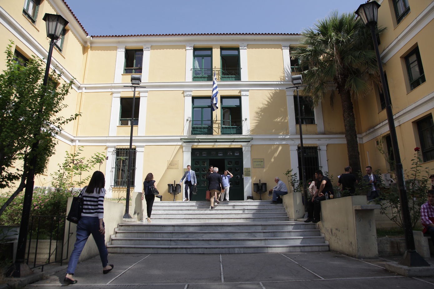 Προφυλακίστηκαν 7 από τους 9 κατηγορούμενους για το κύκλωμα ναρκωτικών στα Βόρεια Προάστια &#8211; Οι συνομιλίες που τους «έκαψαν»