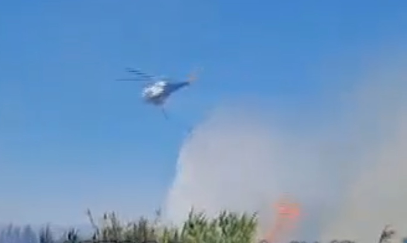 Χωρίς ενεργό μέτωπο η πυρκαγιά σε αγροτοδασική έκταση στην Πέτρα Βοιωτίας