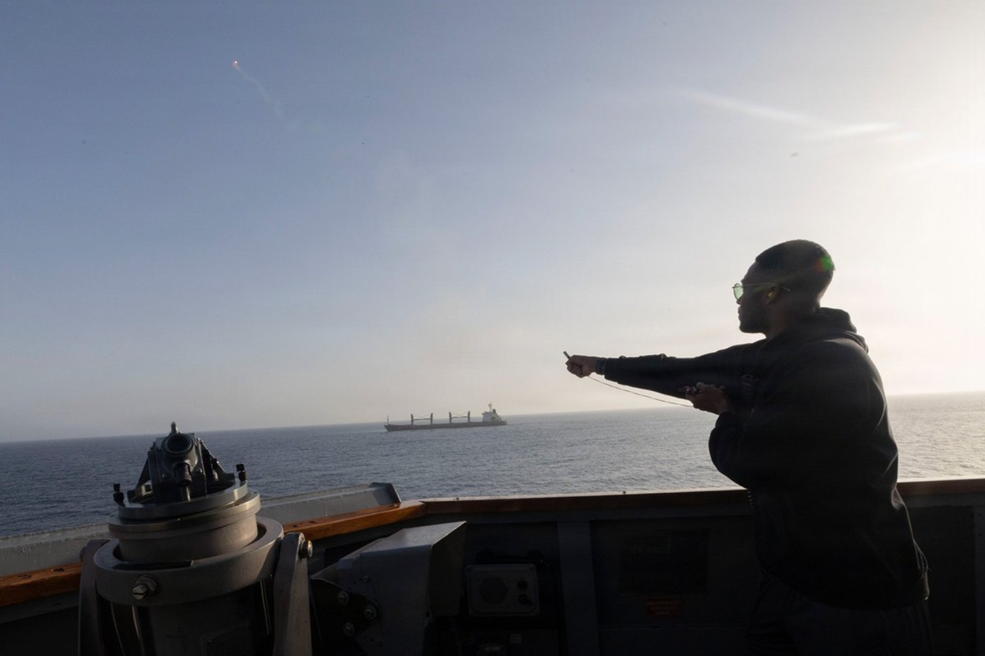 Η Αμερικανική στρατιωτική διοίκηση διαψεύδει ότι οι Ιρανοί έκλεισαν τα Στενά του Ορμούζ